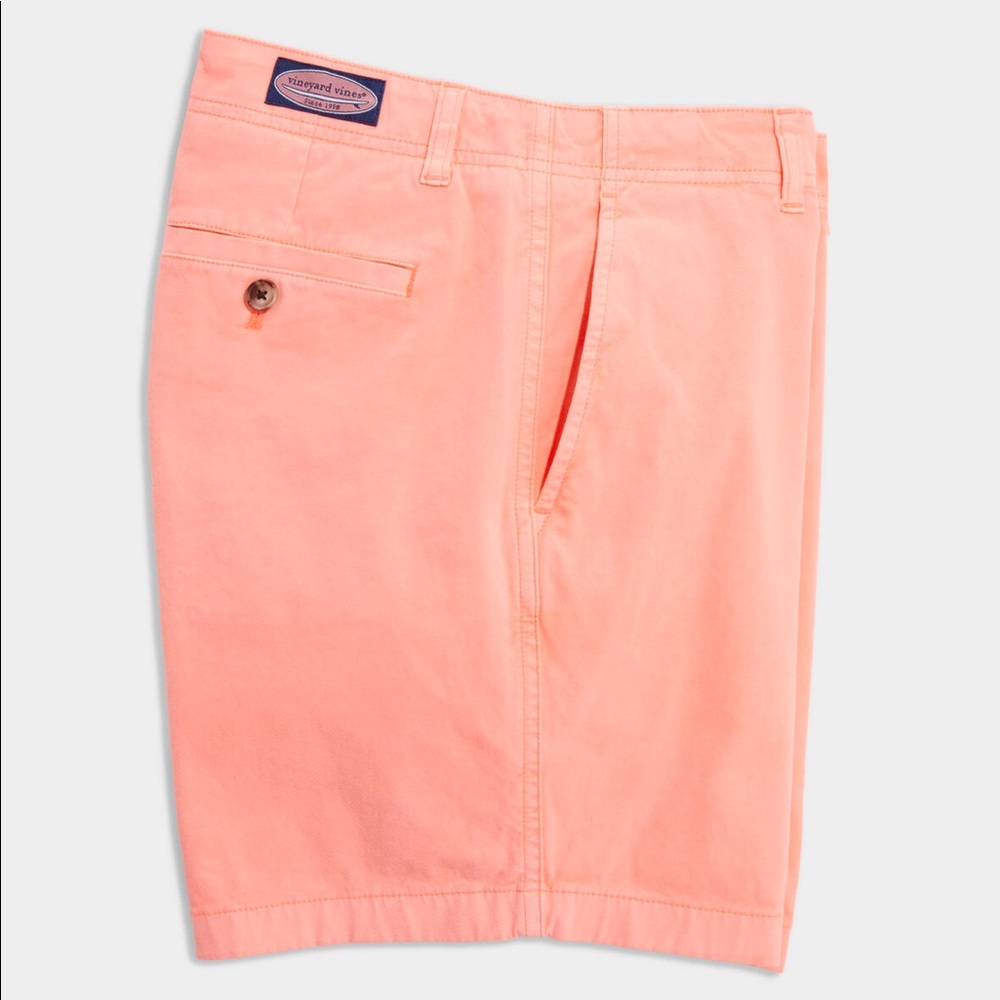Vineyard Vines (Island Shorts, 7” Inseam, 30” Waist, Papaya Passion)